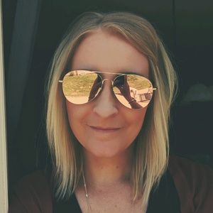 Meet your Posher, Abby